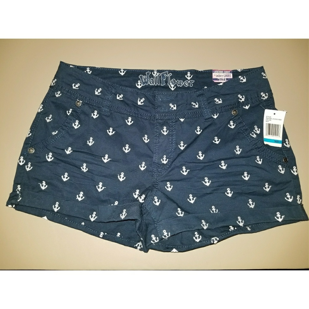 Wallflower anchor shorts